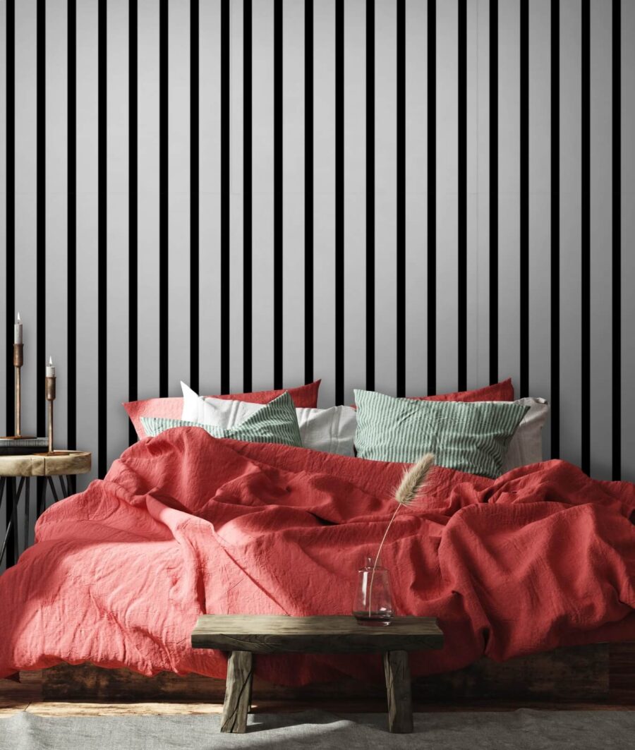 Black and white vertical lines