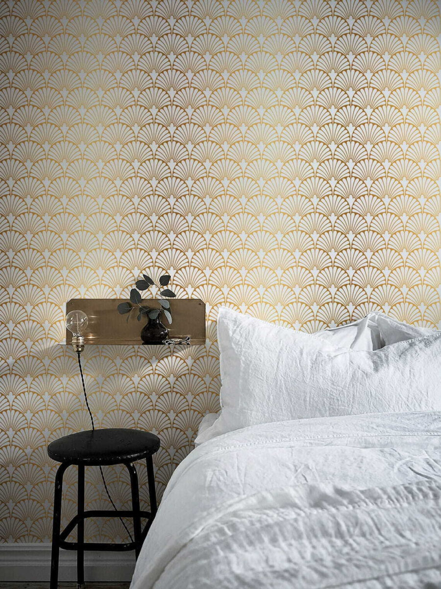 Elegant pattern in warm yellow tones.