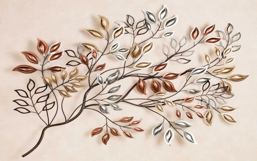 Metal tree with leaves
