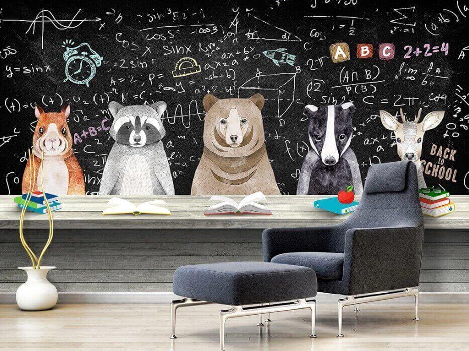 u05542pih1m - Table with animals on it - tegory