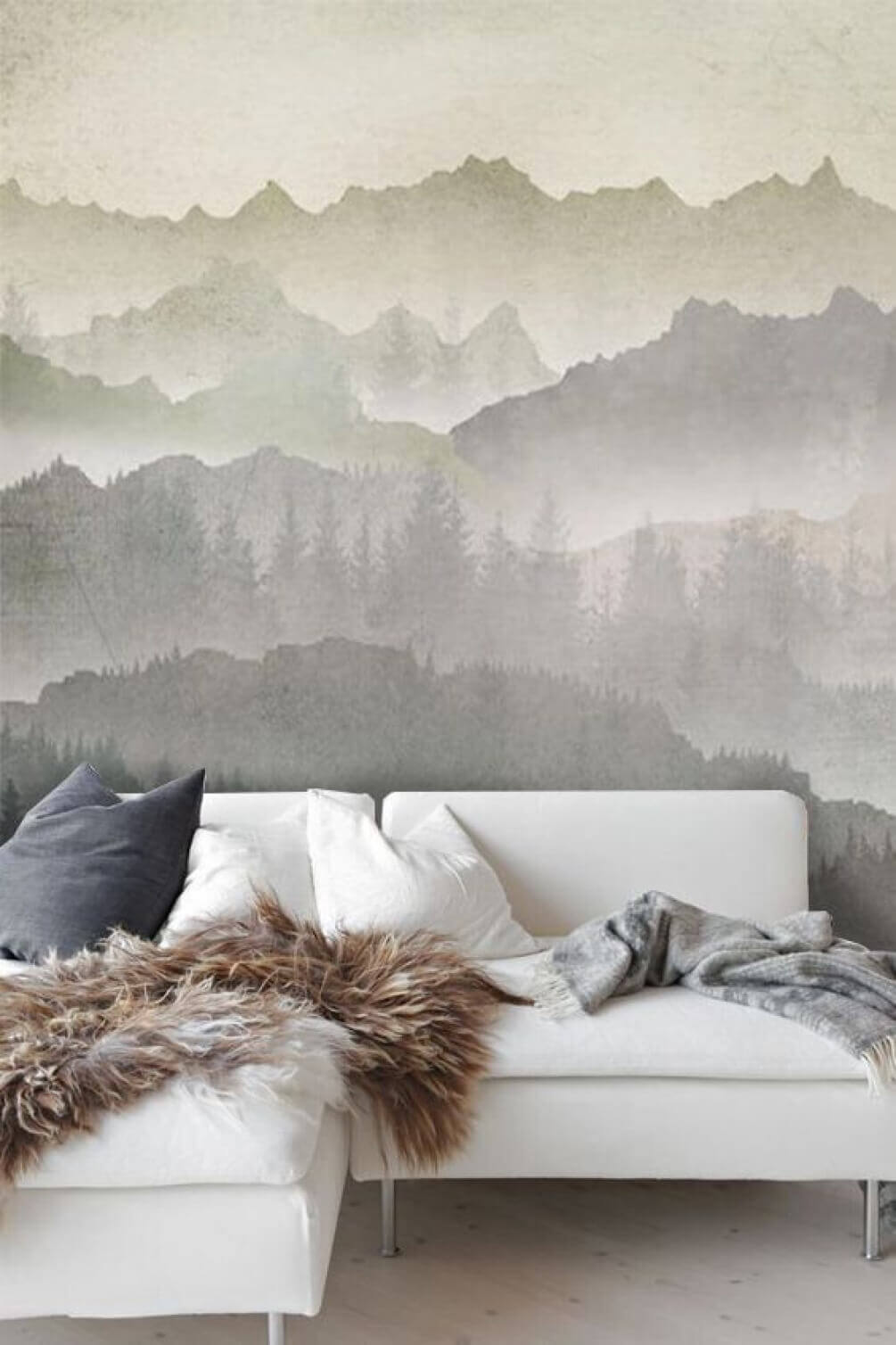 u09274pig1m - Birds flying over a mountain range - tegory