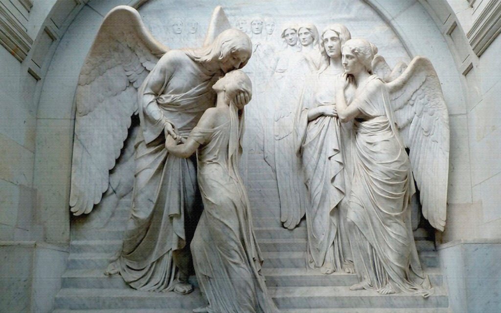 Statue of a man kissing a woman Statue of a man kissing a woman