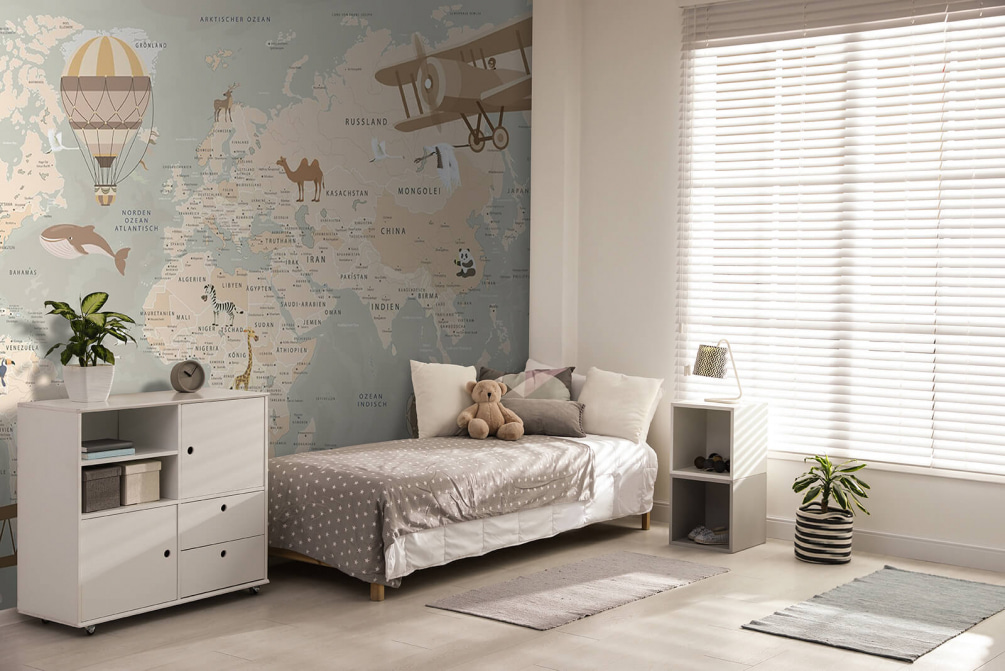 Map of the world with airplanes and hot air balloons u79996pir1m - Map of the world with airplanes and hot air balloons - tegory