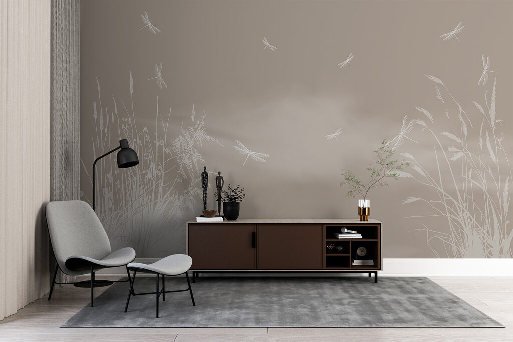 A dragonflies flying in the sky