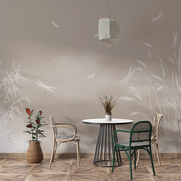 A dragonflies flying in the sky