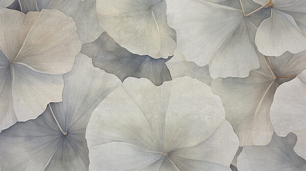 Soft petals in muted tones. Soft petals in muted tones.