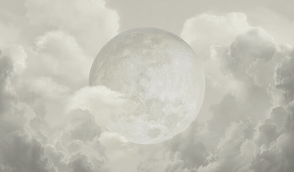 Full moon in the clouds Full moon in the clouds